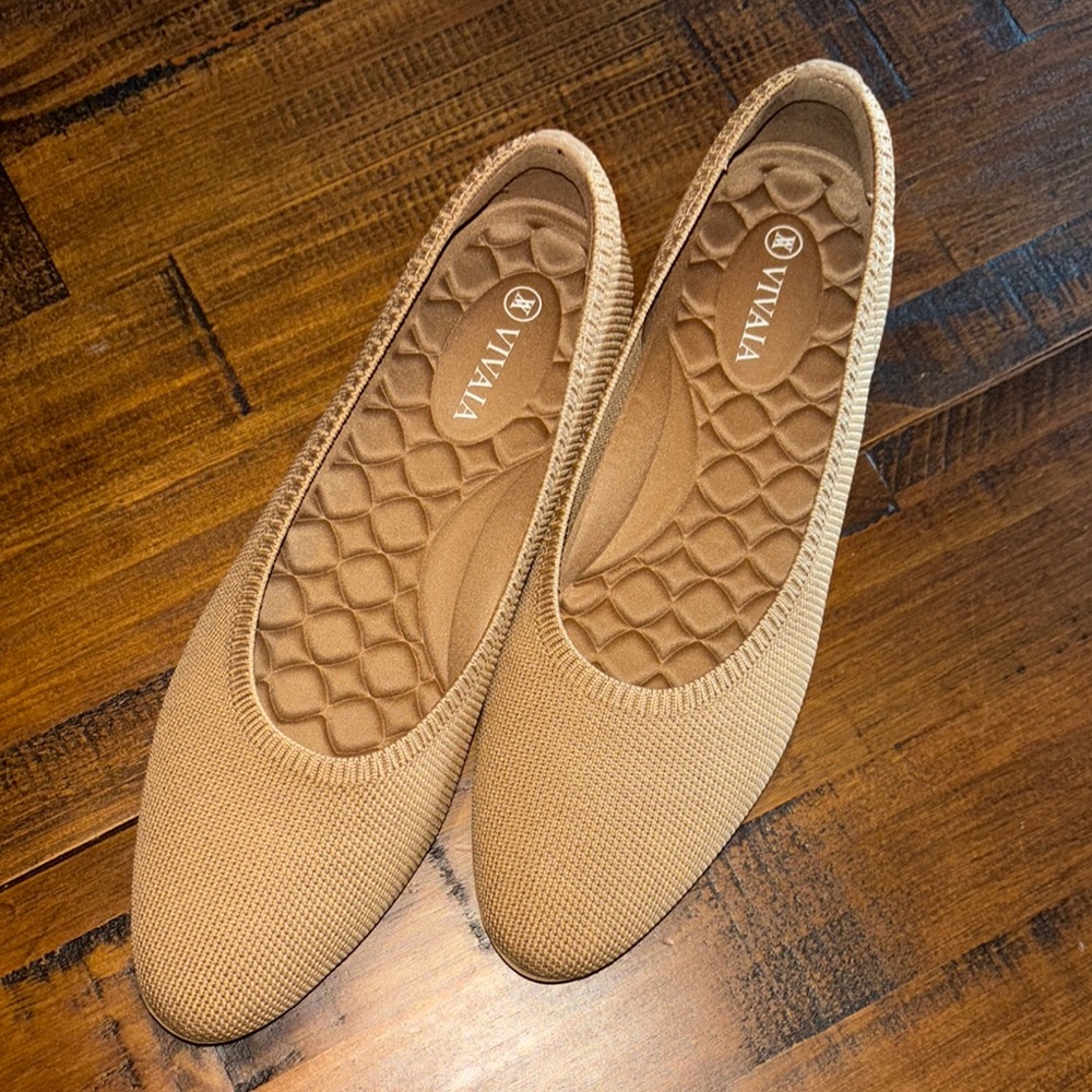 VIVAIA Tamia Walker Tan 37.5 (US6.5) Sold Out